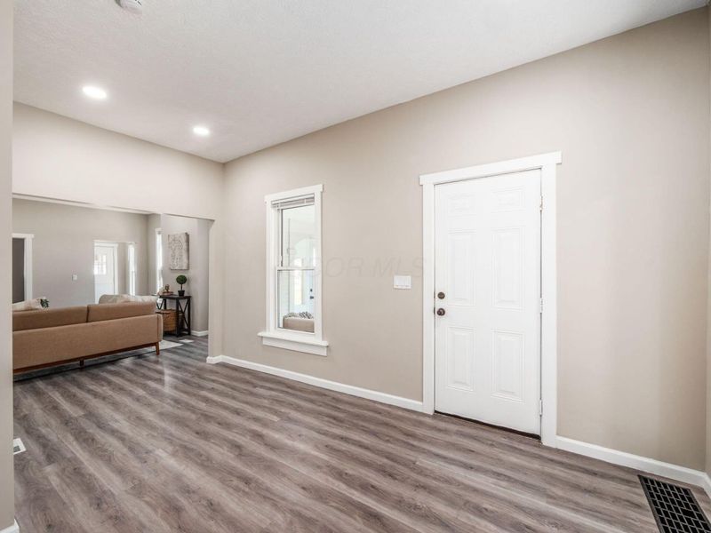 3543 Cleveland Avenue, Grove City, OH 43123 Photo 9