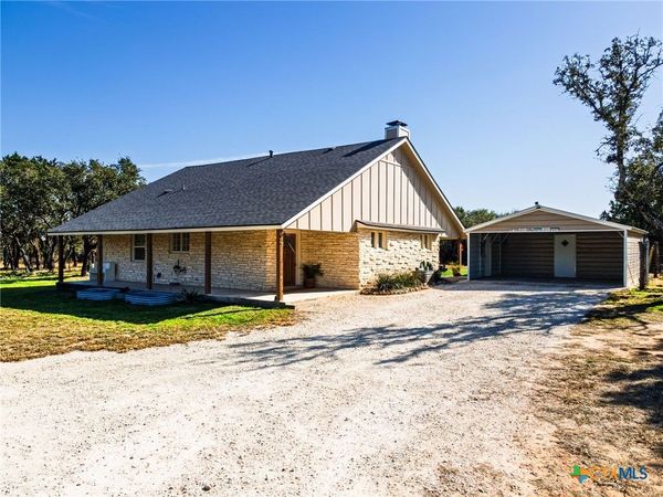 2742 County Road 111, Lampasas, TX 76550