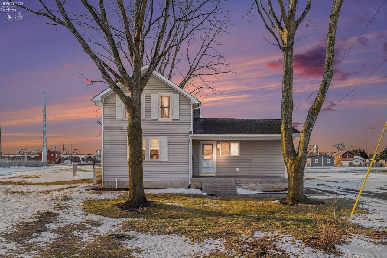 128 East Street, Bellevue, OH 44811 Main Photo