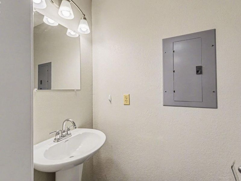 128 East Street, Bellevue, OH 44811 Photo 11