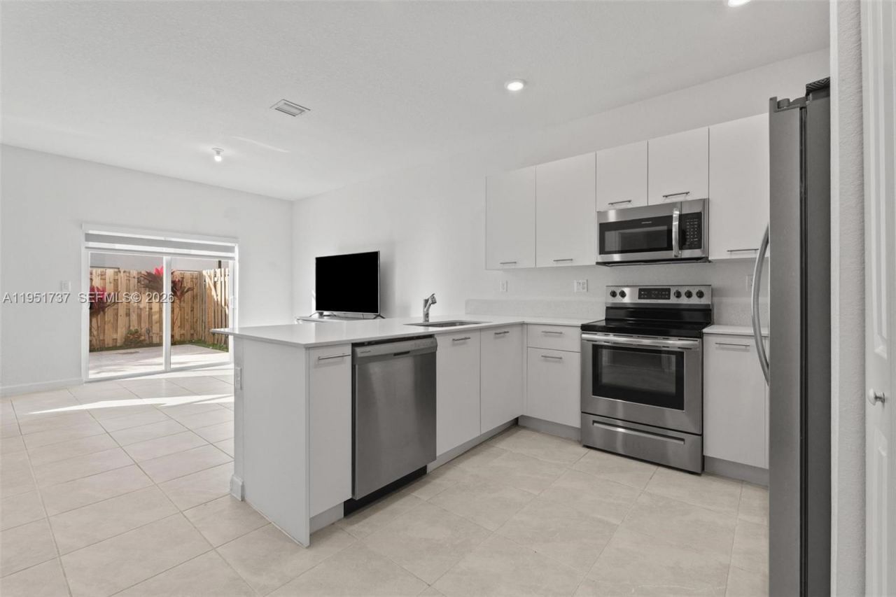 12536 NW 23rd Pl, Miami, FL 33167 Photo