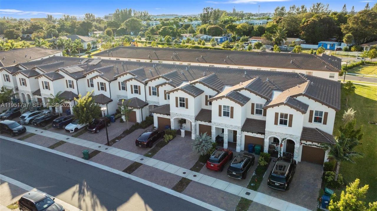 12536 NW 23rd Pl, Miami, FL 33167 Photo