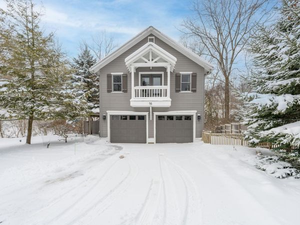 16 Park Street, Saugatuck, MI 49453