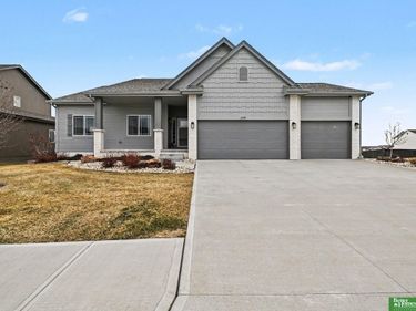 6420 N 168th Avenue, Omaha, NE 68116
