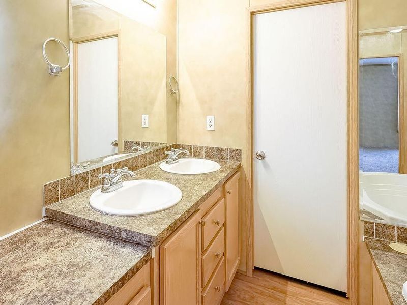 17921 E Shady Lane, Butler, OH 44822 Photo 21