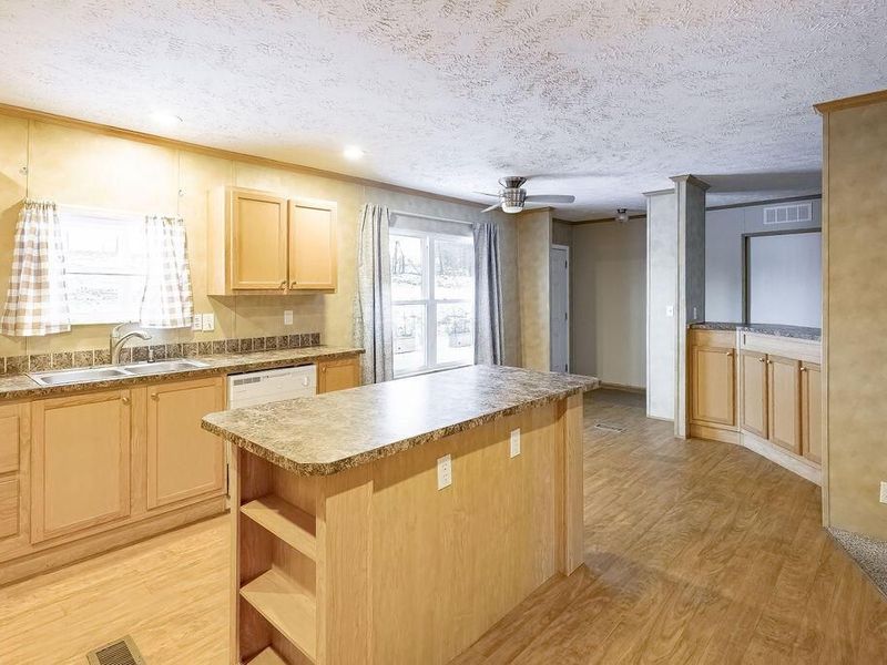 17921 E Shady Lane, Butler, OH 44822 Photo 4