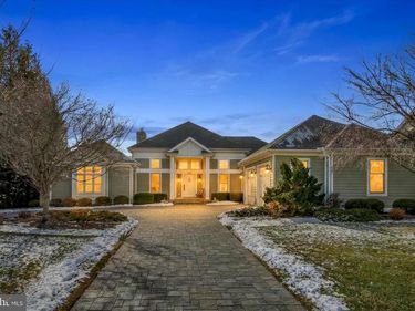 6732 ST ANNES DRIVE, FAYETTEVILLE, PA 17222