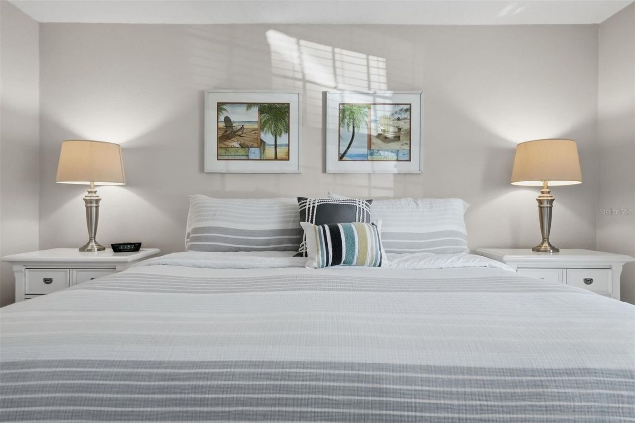 3783 Pompano, Unit B, Saint Petersburg, FL 33705 Photo