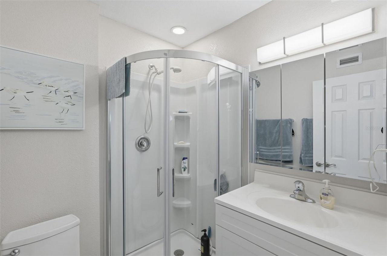 3783 Pompano, Unit B, Saint Petersburg, FL 33705 Photo