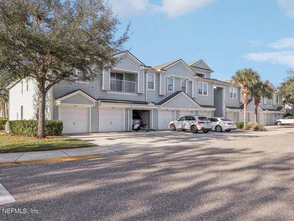 7062 SNOWY CANYON Drive, Unit 112, Jacksonville, FL 32256