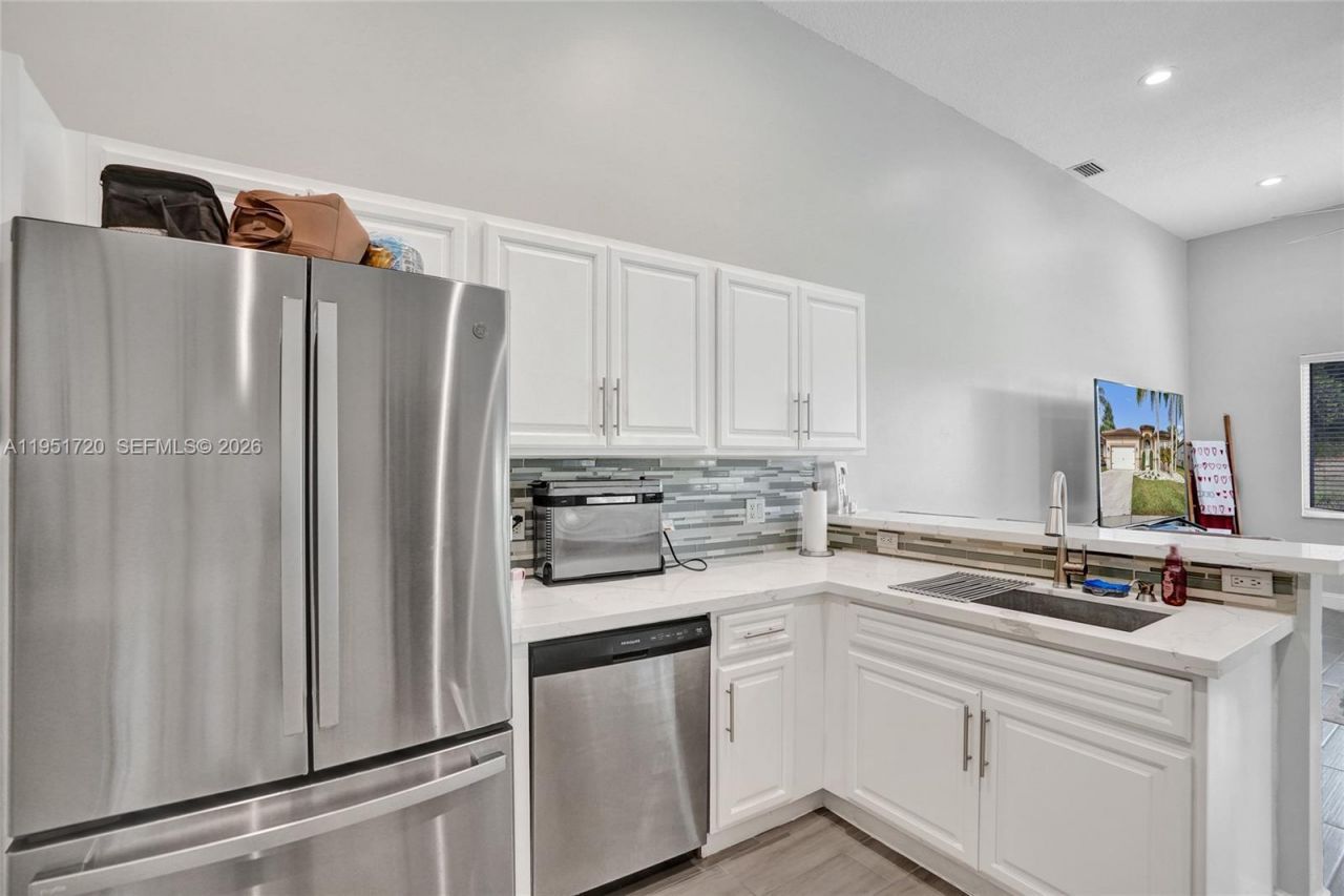 8795 NW 76th Pl, Tamarac, FL 33321 Photo