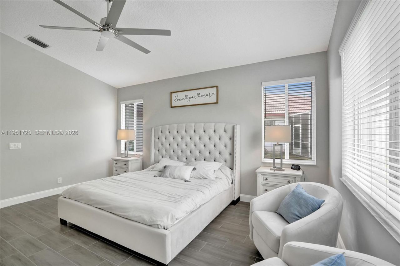 8795 NW 76th Pl, Tamarac, FL 33321 Photo