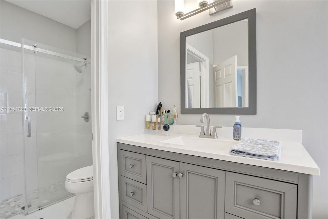 8795 NW 76th Pl, Tamarac, FL 33321 Photo