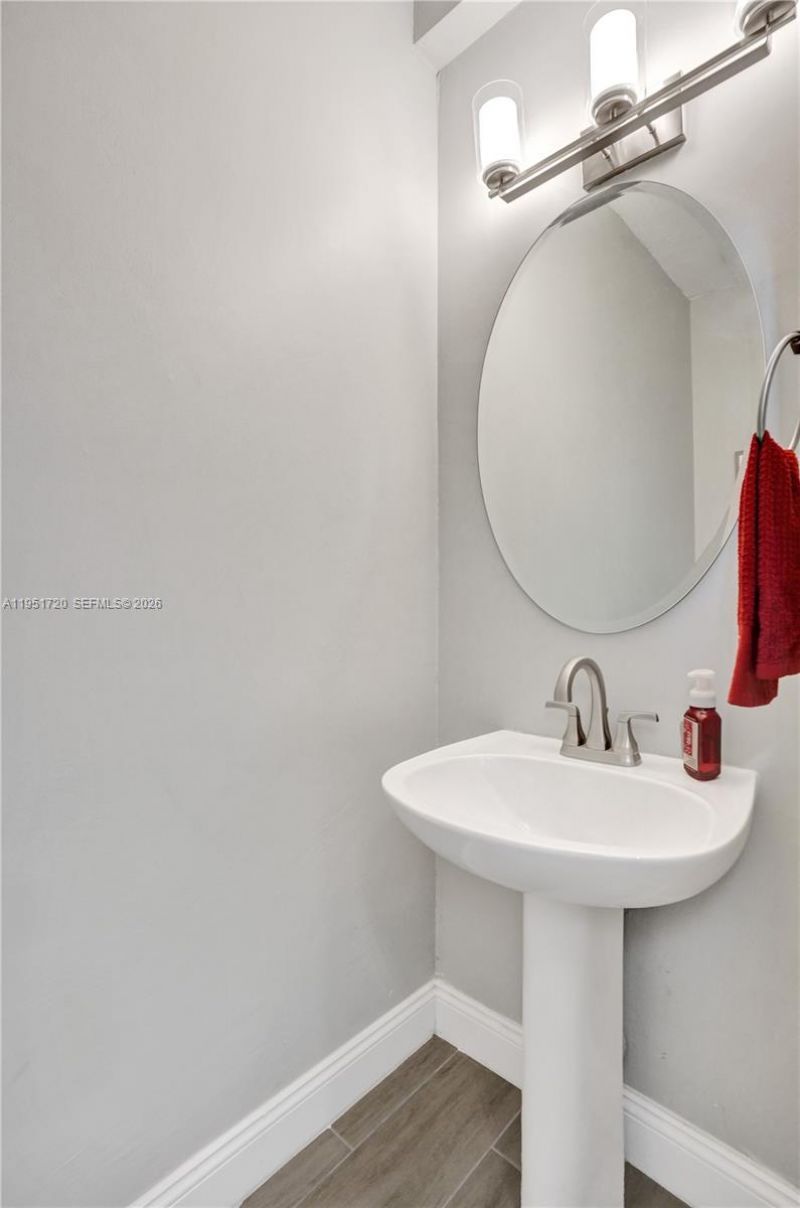 8795 NW 76th Pl, Tamarac, FL 33321 Photo