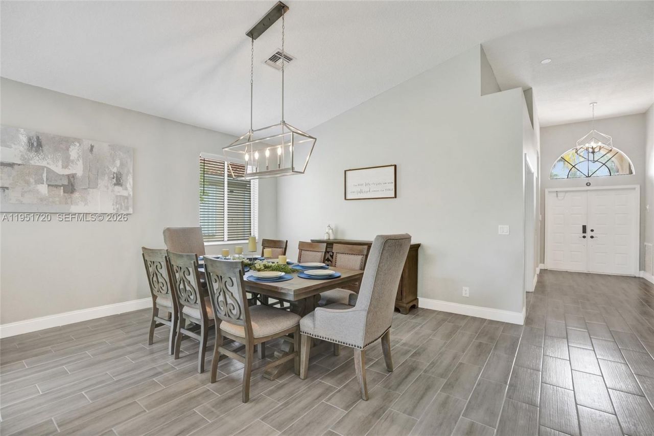 8795 NW 76th Pl, Tamarac, FL 33321 Photo