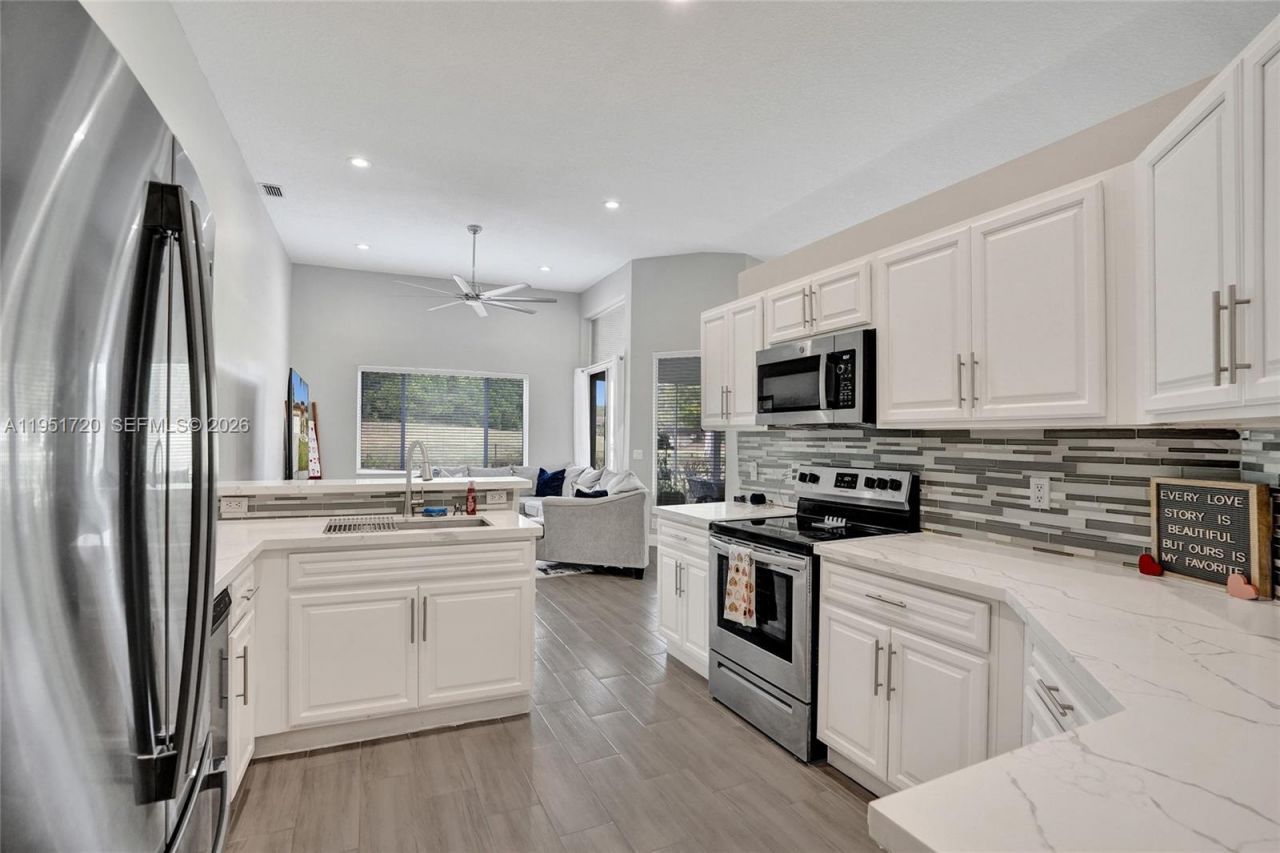 8795 NW 76th Pl, Tamarac, FL 33321 Photo