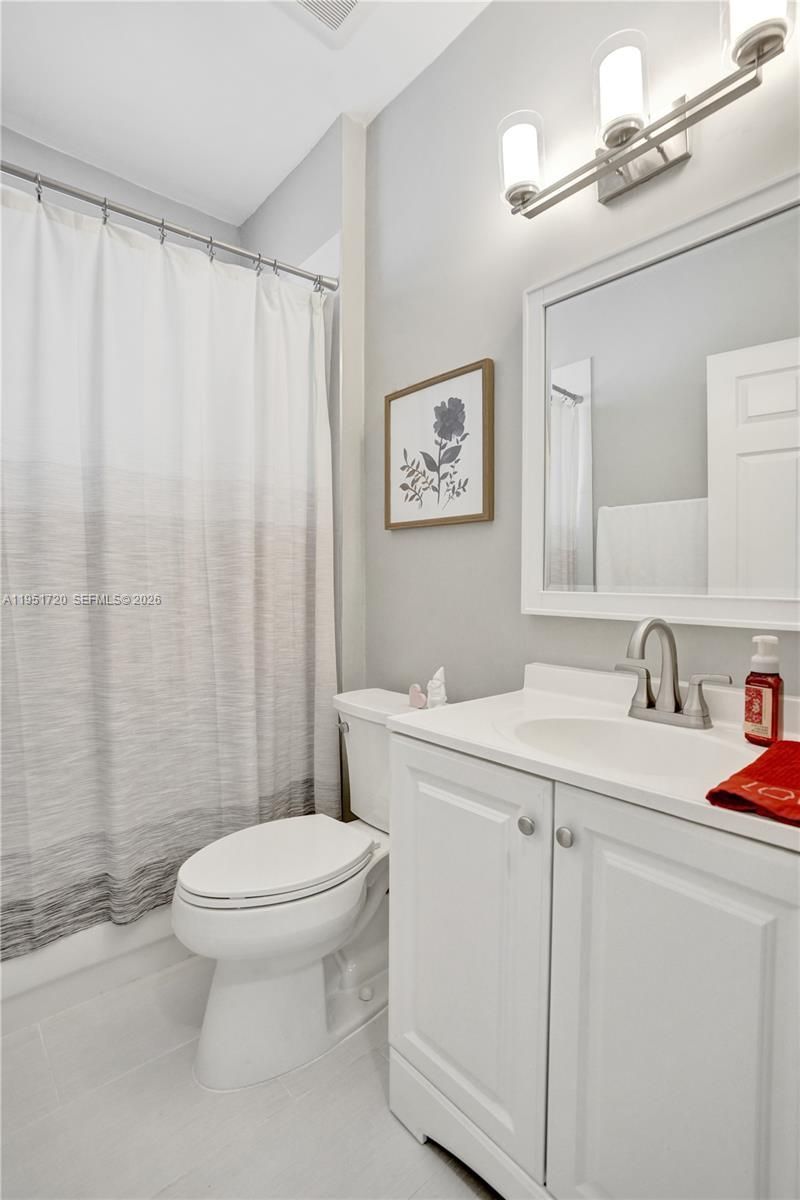 8795 NW 76th Pl, Tamarac, FL 33321 Photo