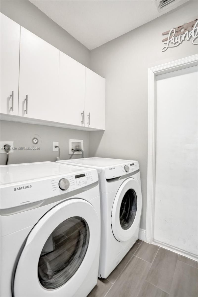 8795 NW 76th Pl, Tamarac, FL 33321 Photo