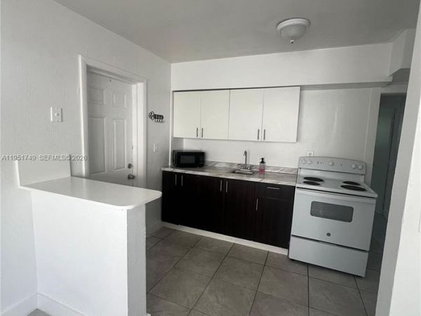 16031 NE 18th Pl, Unit 1B, North Miami Beach, FL 33162