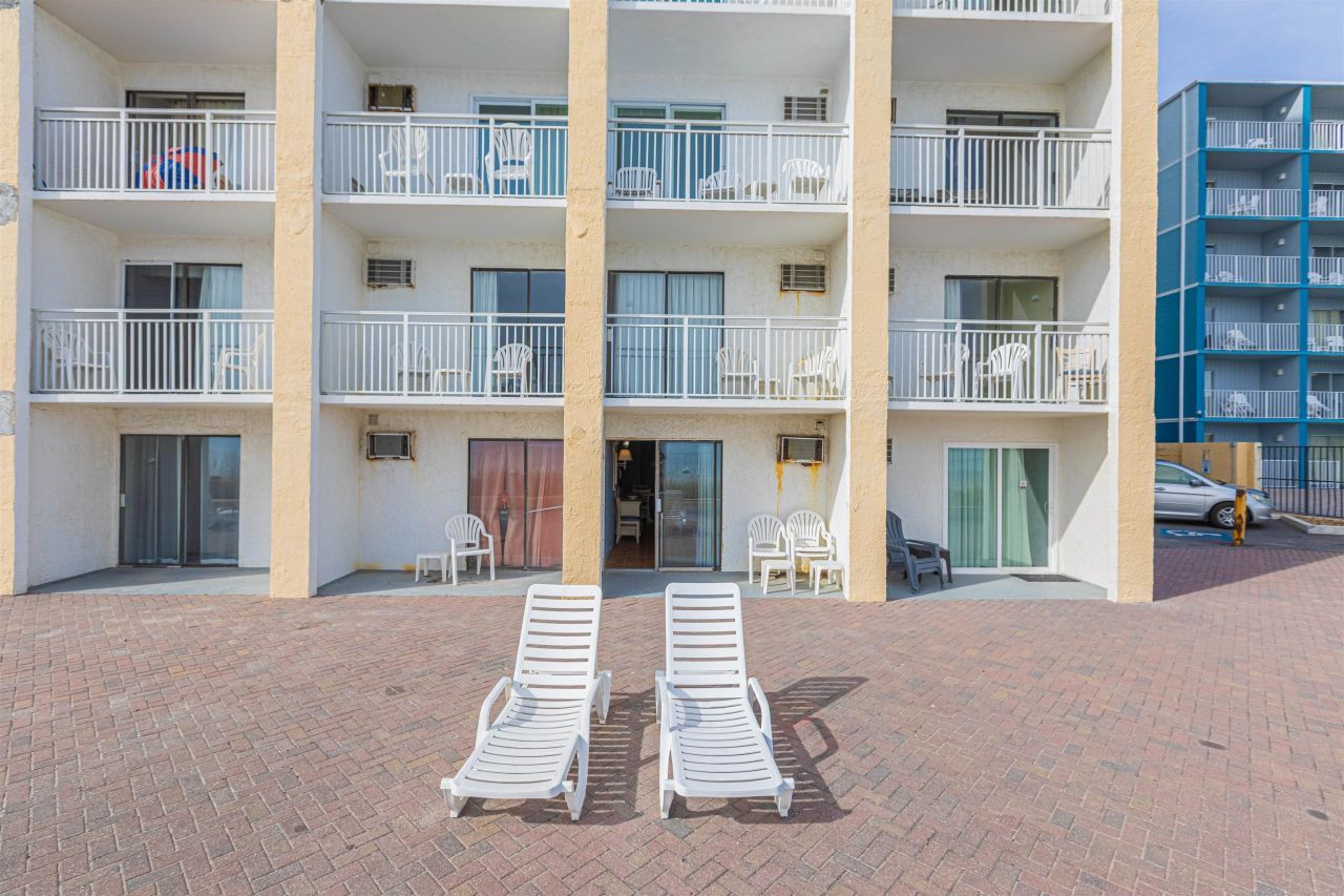 1207 S Ocean Blvd. Photo 12
