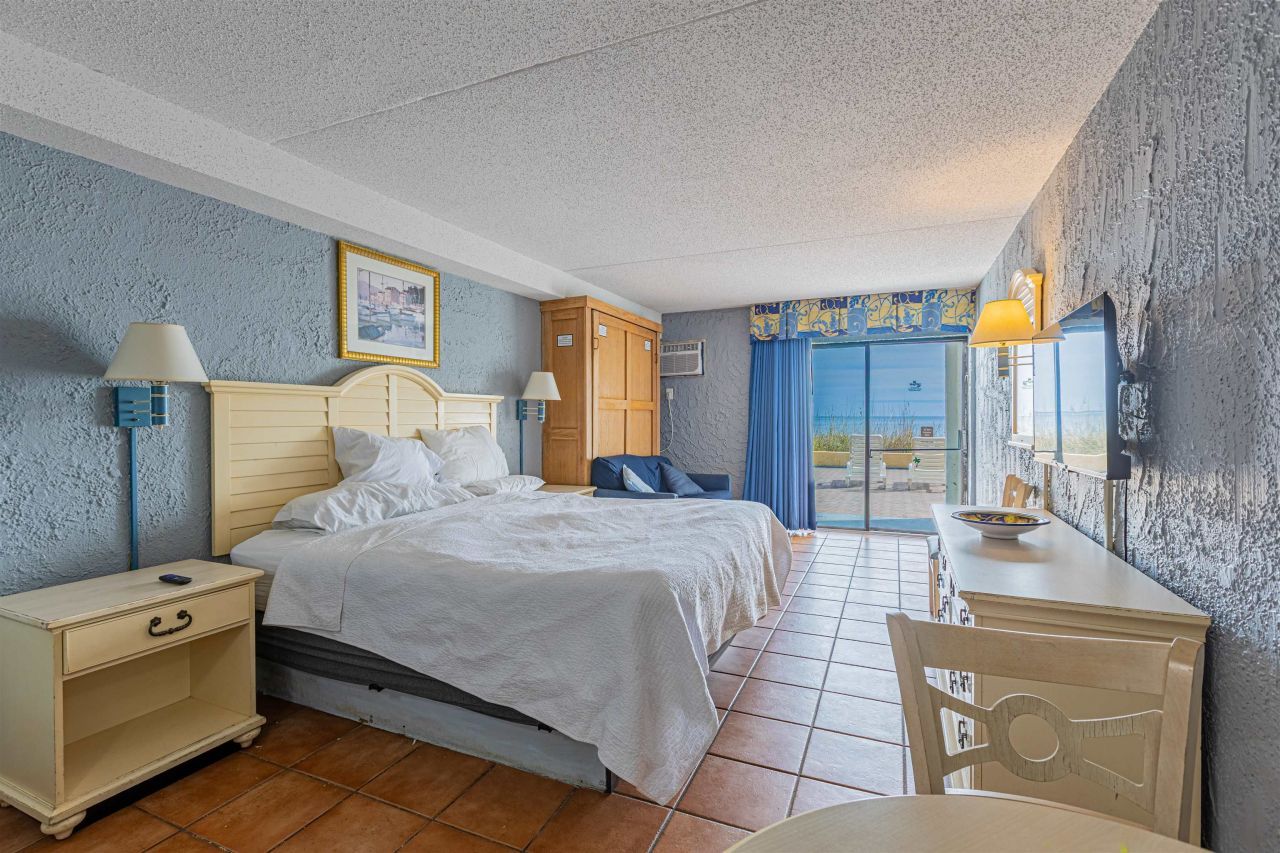 1207 S Ocean Blvd. Photo 5