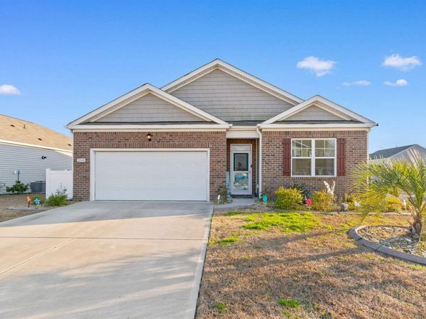 2140 Ainsley Dr., Little River, SC 29566