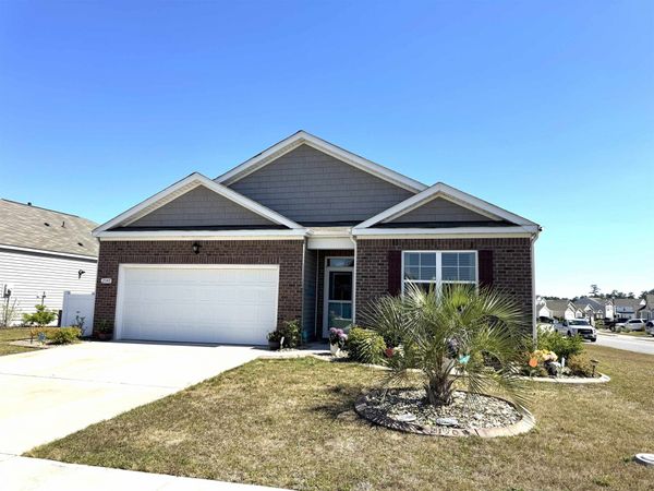 2140 Ainsley Dr., Little River, SC 29566