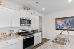 2140 Ainsley Dr. photo 4