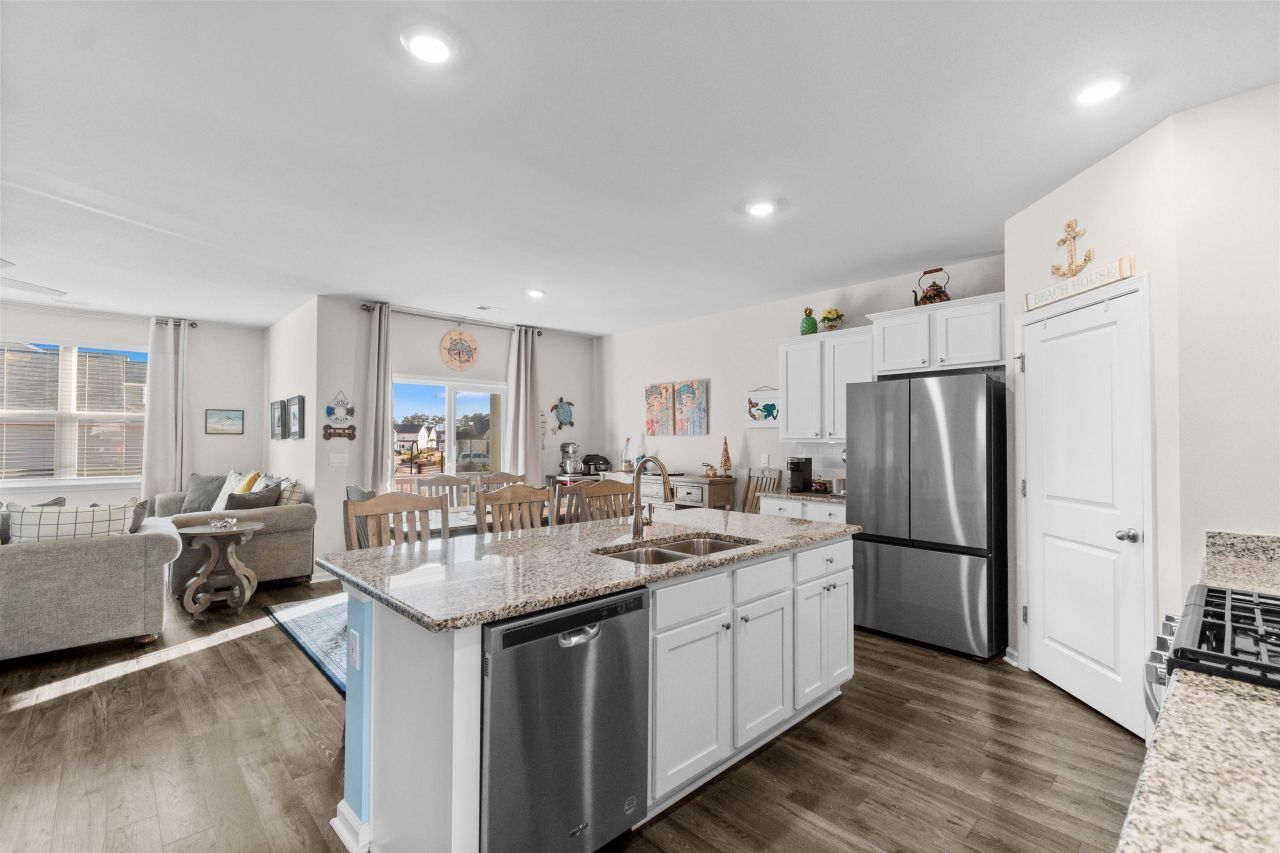 2140 Ainsley Dr. Photo 6