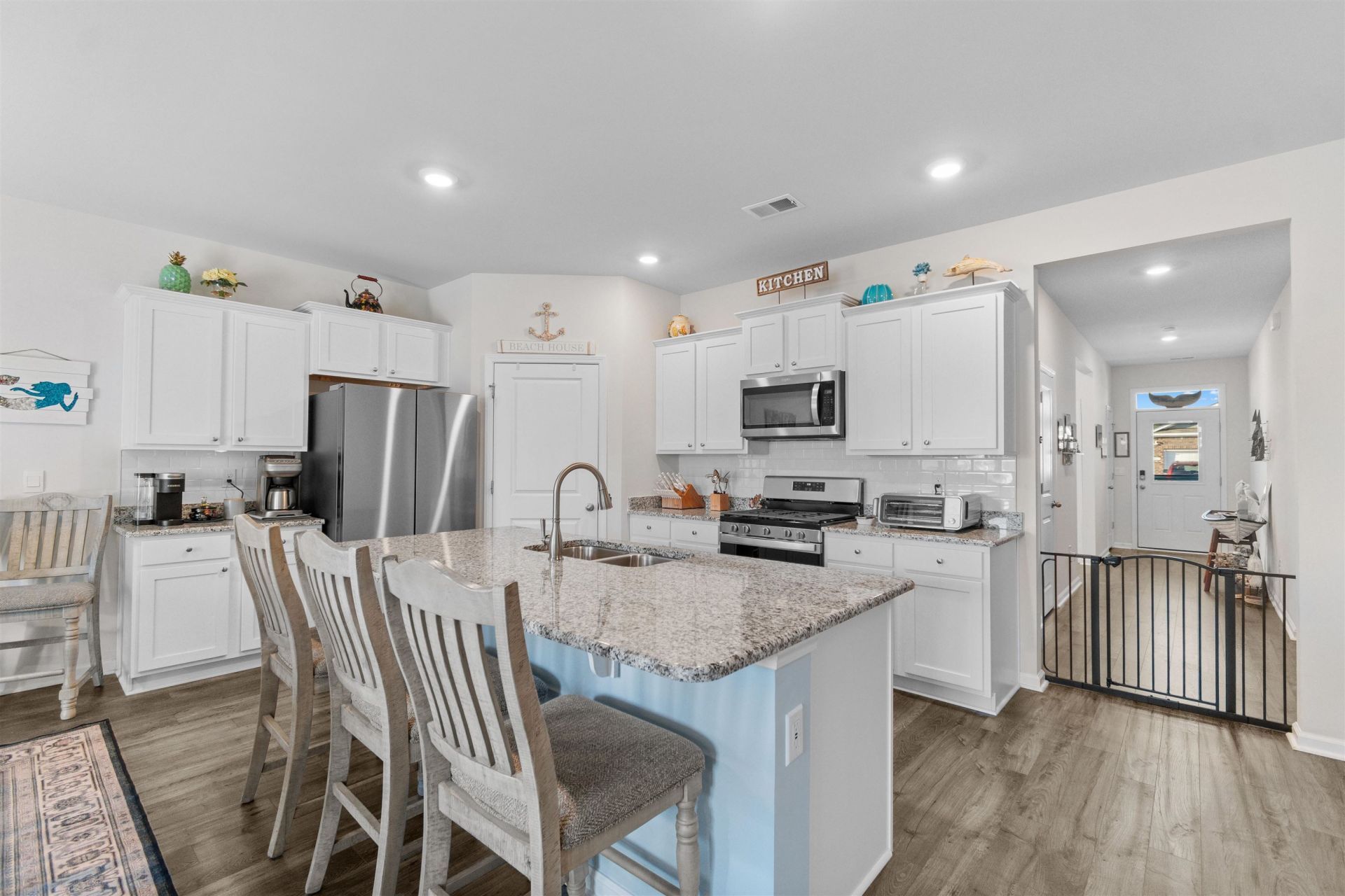 2140 Ainsley Dr. Photo 6