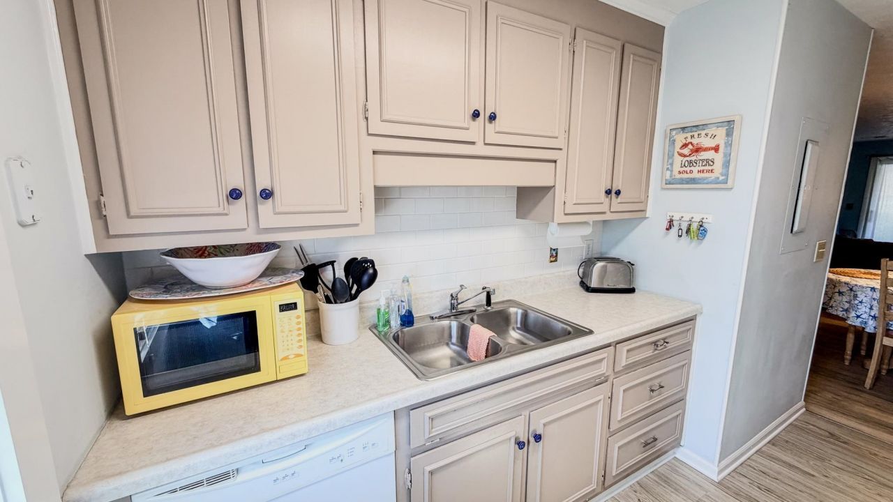 202 Maison Dr. Photo 11