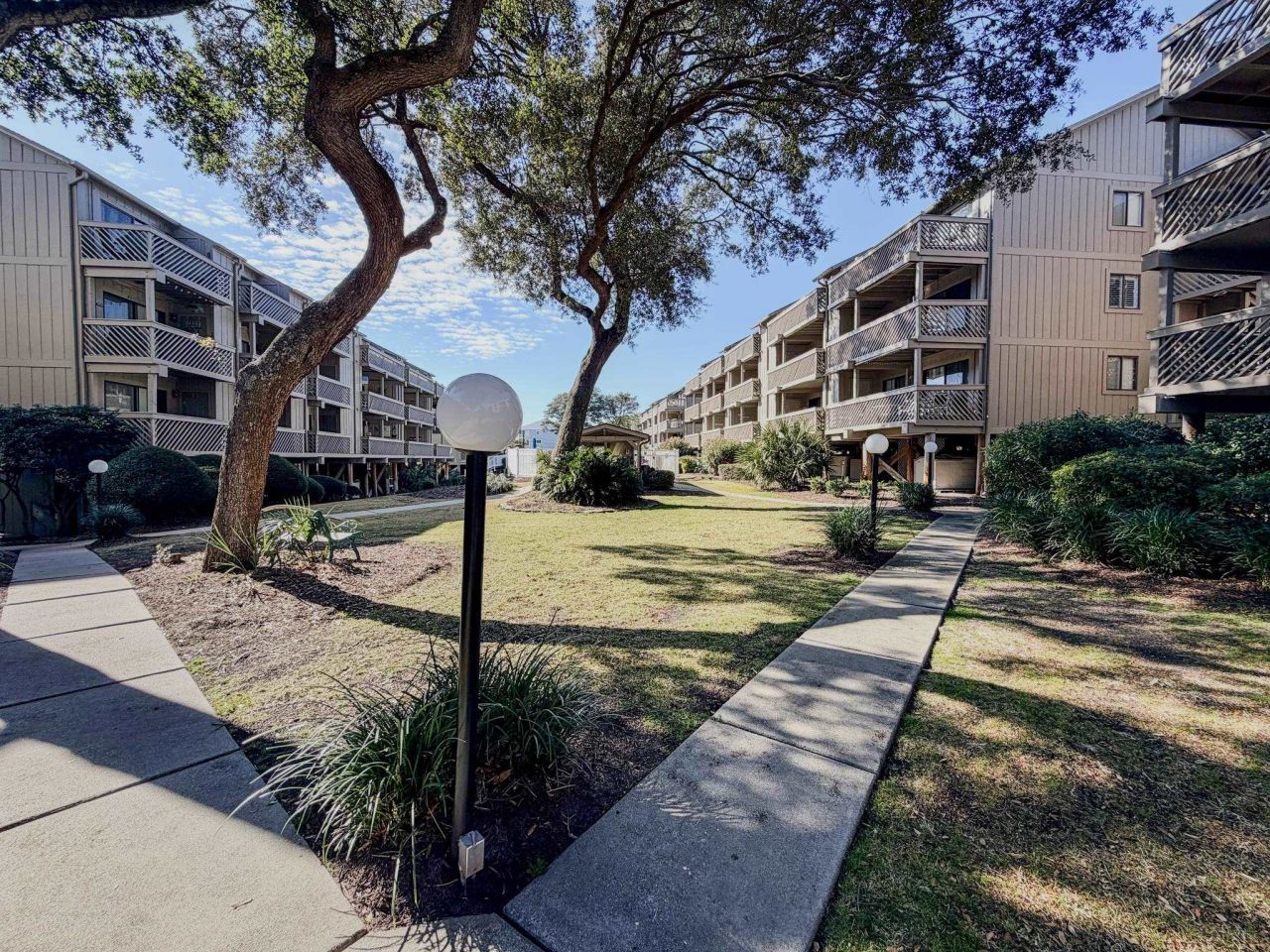 202 Maison Dr. Photo 33