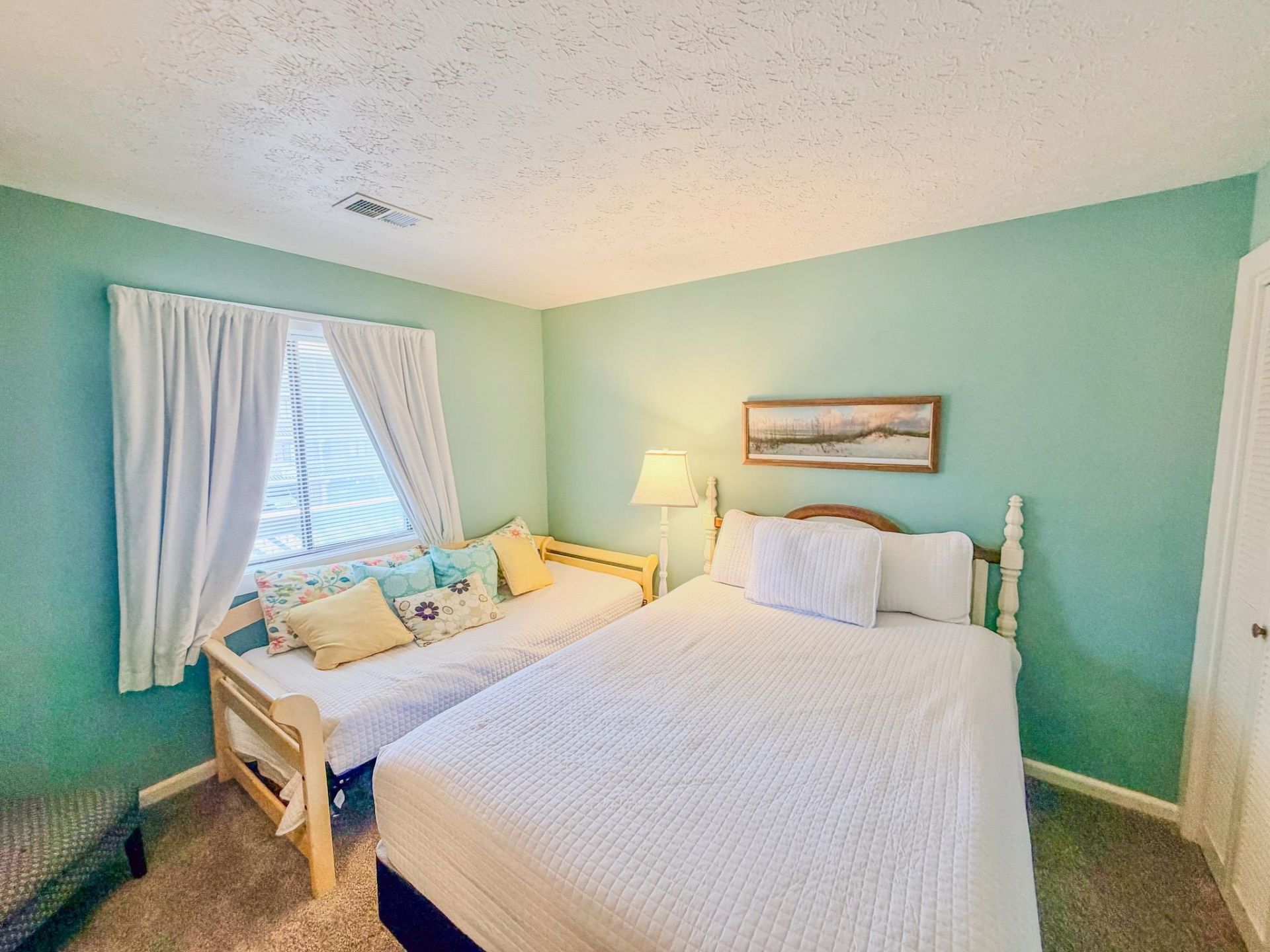 202 Maison Dr. Photo 7