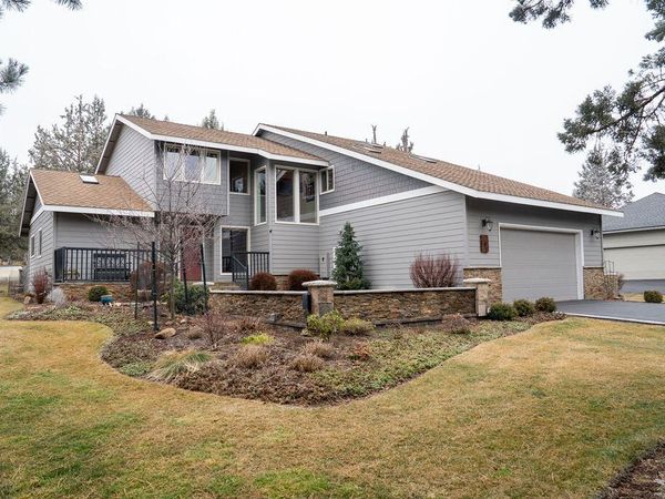 2139 Osprey Drive, Redmond, OR 97756