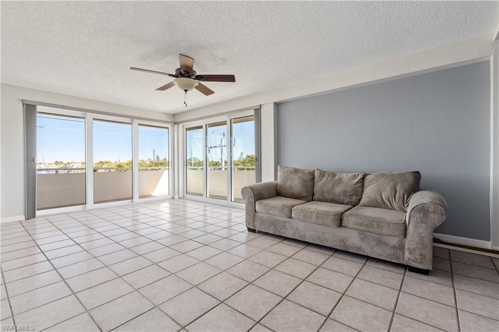 4803 Sunset Ct, Unit 304, Cape Coral, FL 33904 Photo