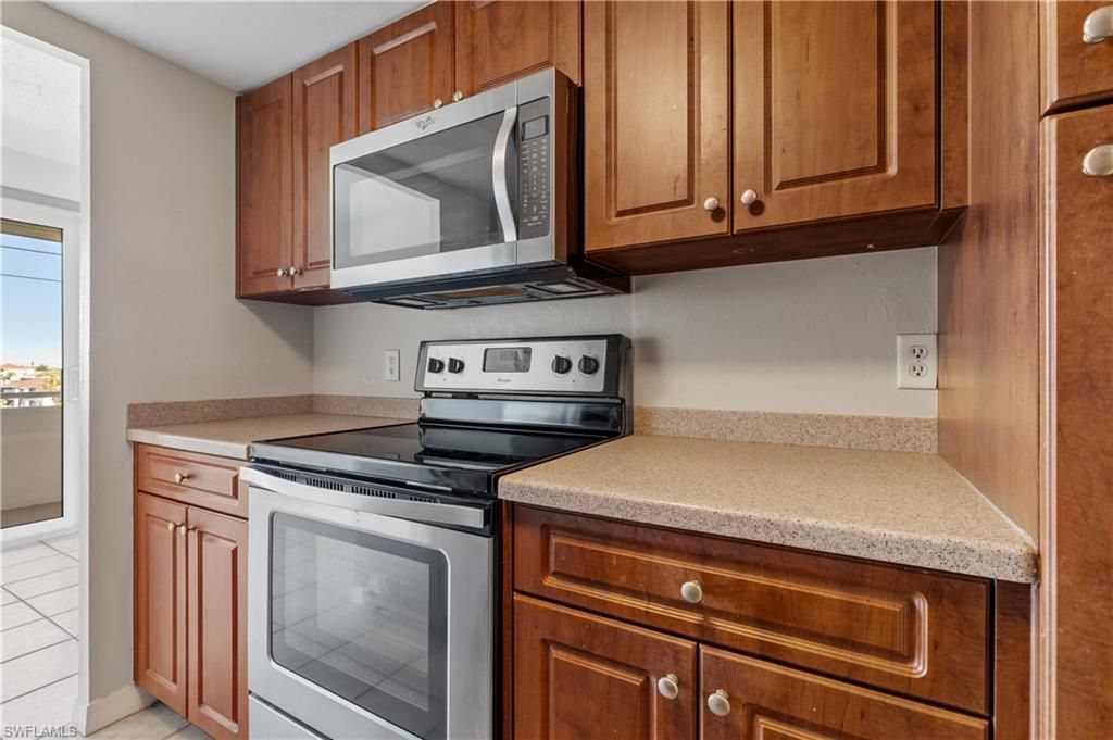 4803 Sunset Ct, Unit 304, Cape Coral, FL 33904 Photo