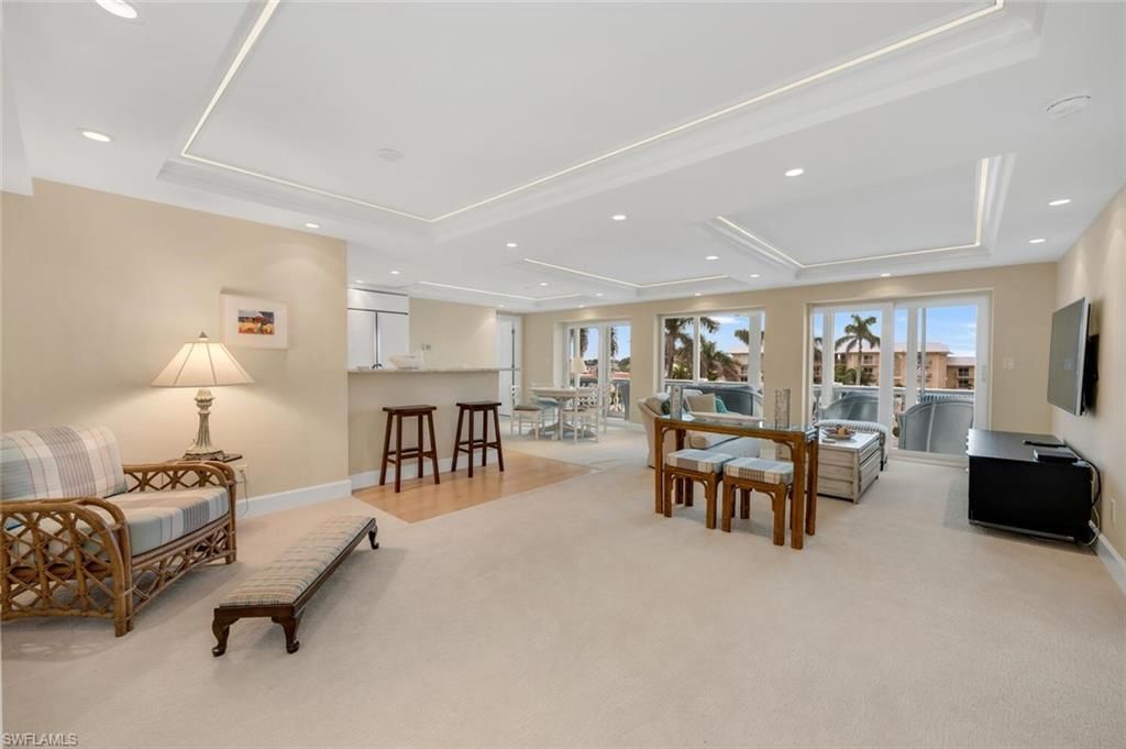 3003 Gulf Shore Blvd N, Unit 404, Naples, FL 34103 Photo