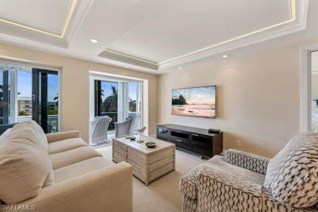 3003 Gulf Shore Blvd N, Unit 404, Naples, FL 34103 Photo