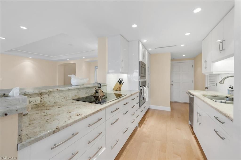 3003 Gulf Shore Blvd N, Unit 404, Naples, FL 34103 Photo