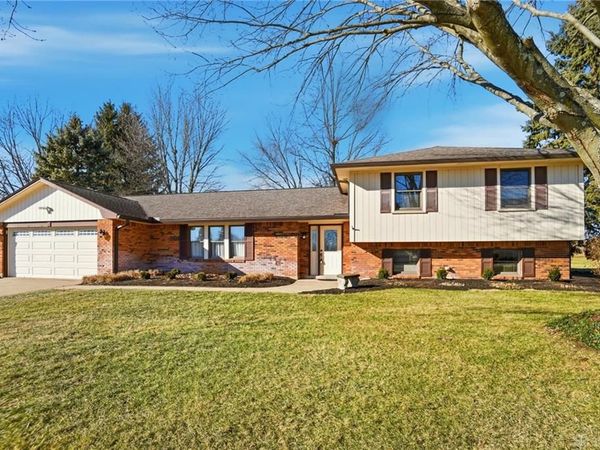 205 Elmwood Place, Dayton, OH 45440