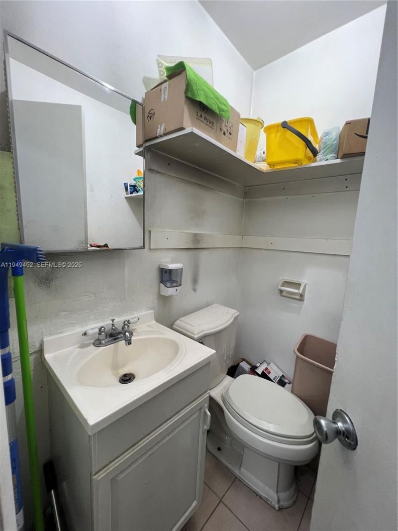 500 W 49th St, Hialeah, FL 33012 Photo