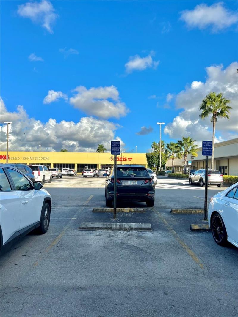 500 W 49th St, Hialeah, FL 33012 Photo