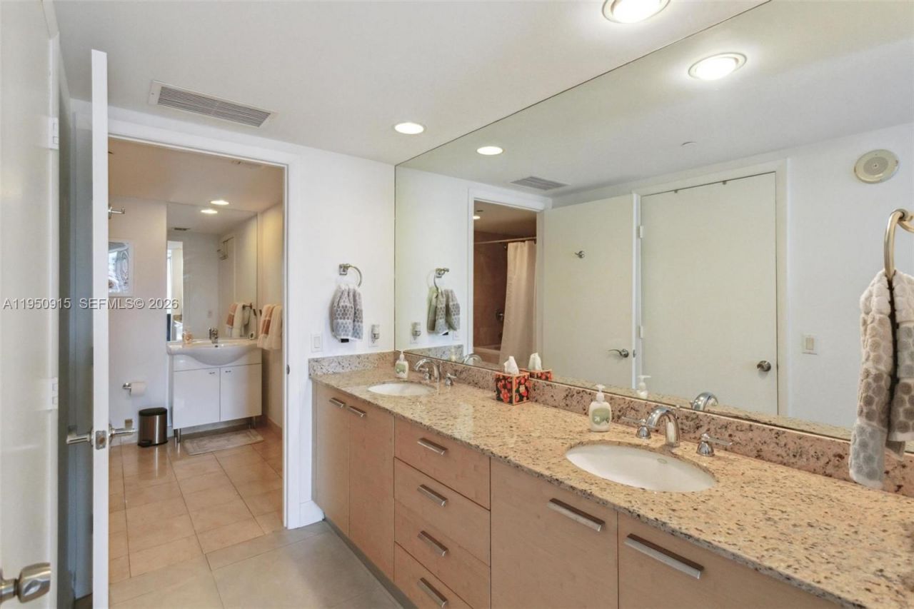 1800 S Ocean Dr , Unit 809, Hallandale Beach, FL 33009 Photo