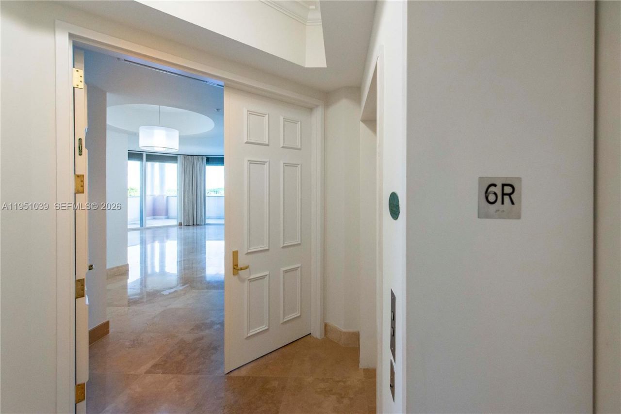 626 Coral Way, Unit 604, Coral Gables, FL 33134 Photo