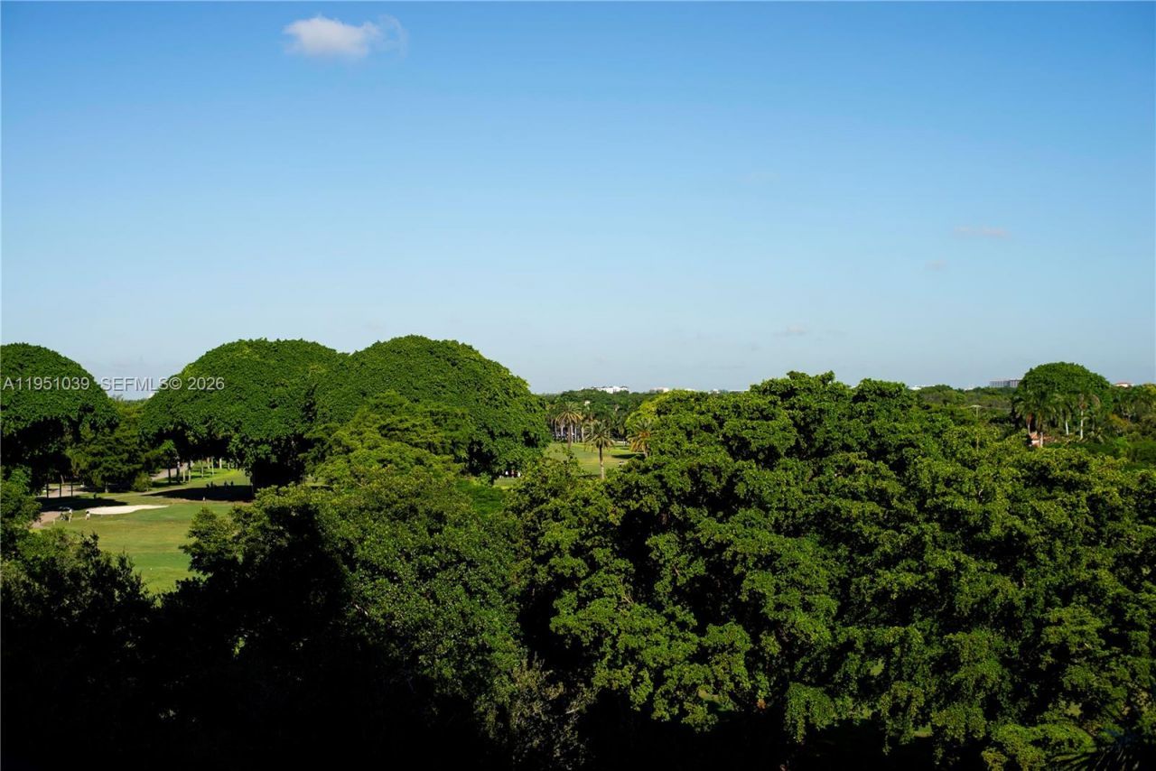 626 Coral Way, Unit 604, Coral Gables, FL 33134 Photo