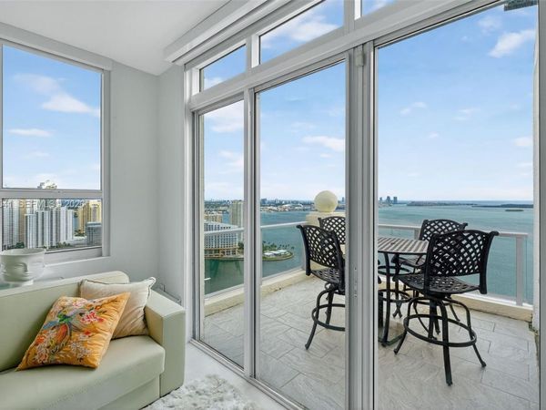 1155 Brickell Bay Dr, Unit PH210, Miami, FL 33131