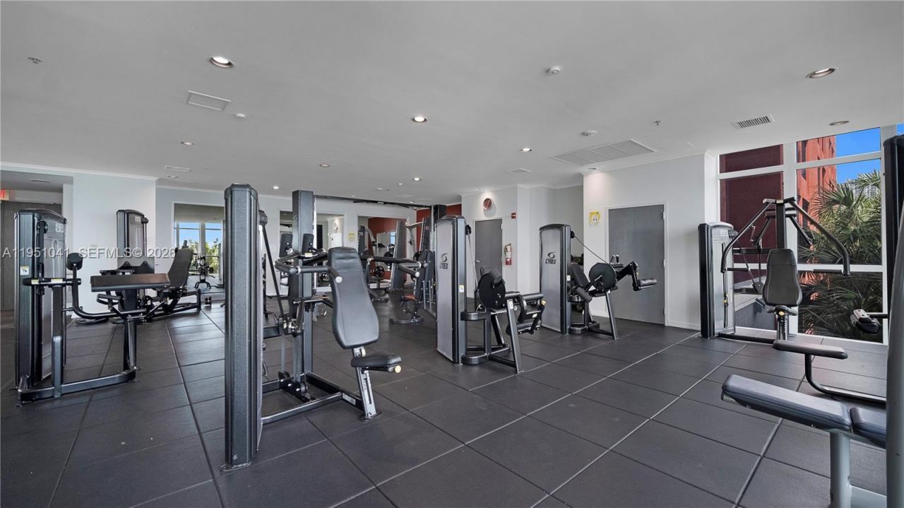 1155 Brickell Bay Dr, Unit PH210, Miami, FL 33131 Photo