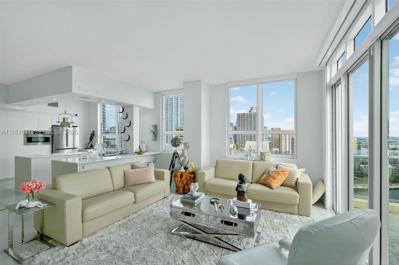 1155 Brickell Bay Dr, Unit PH210, Miami, FL 33131 Photo