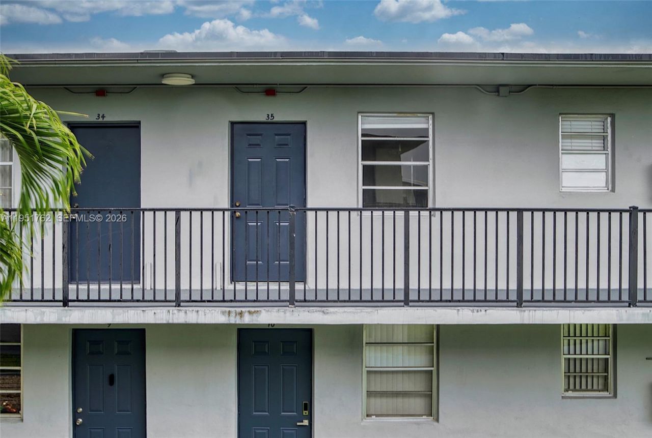 4300 SW 67th Ave , Unit 35, Miami, FL 33155 Photo