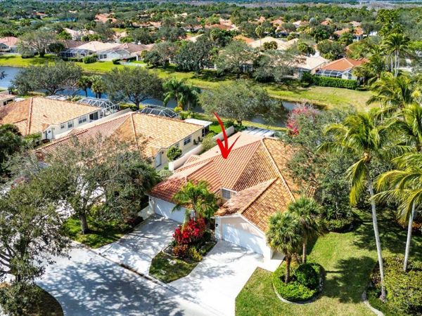 2841 Livingston Lane, West Palm Beach, FL 33411